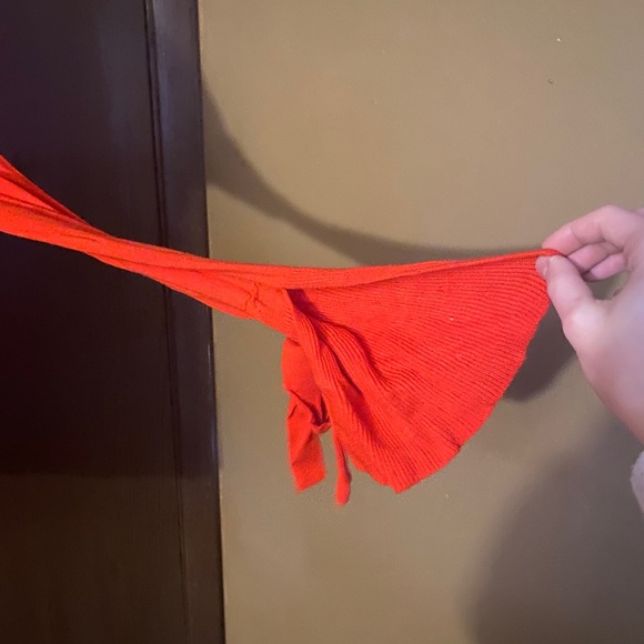 Gorgeous red sweater! - Picture 2 of 3